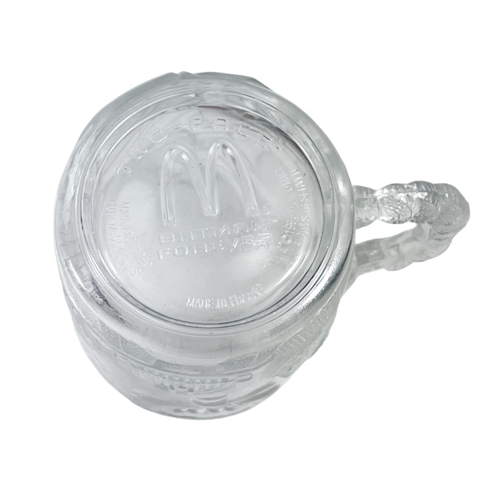 McDonald’s Batman Forever Harvey Dent Two-Face Embossed Design Clear Glass Mug - Picture 3 of 3